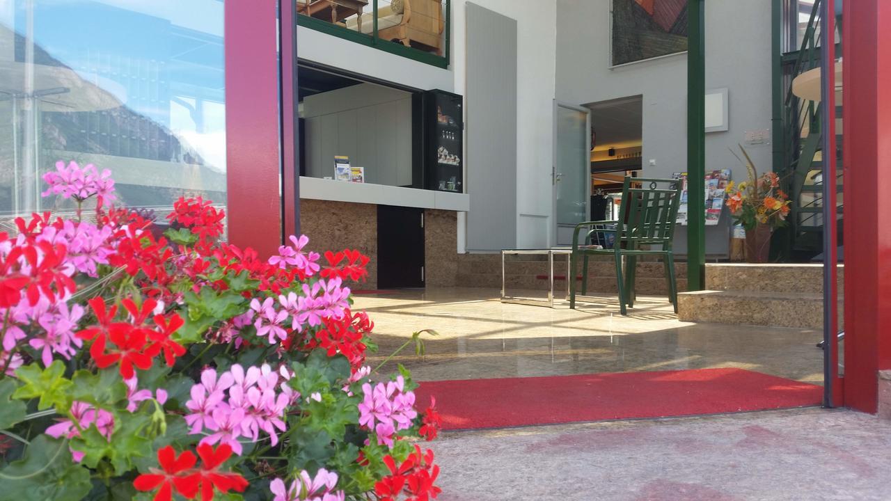 Motel Des Sports Martigny Exterior foto