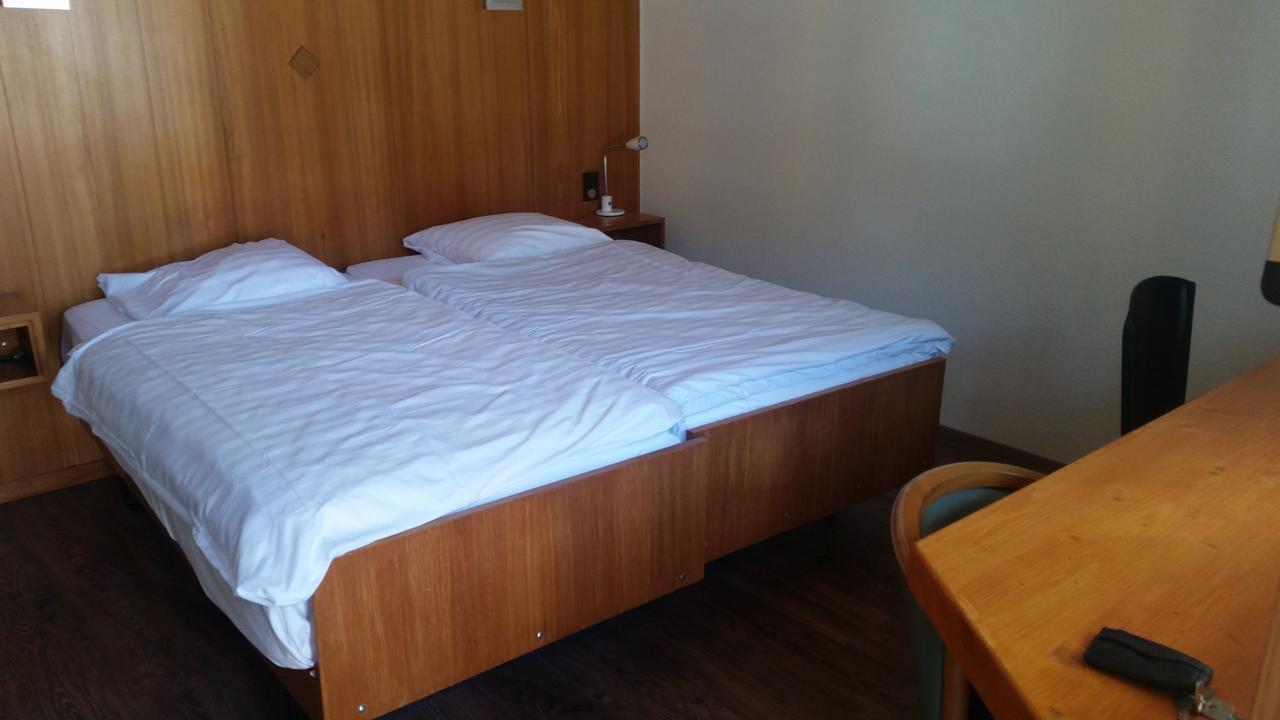Motel Des Sports Martigny Exterior foto